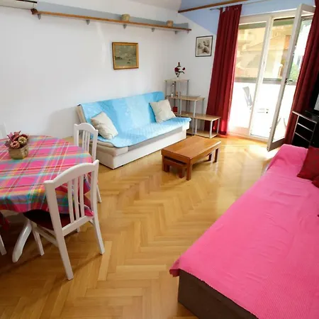 Toma Apartment